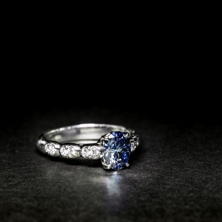 5 Reasons To Go With a Sapphire Engagement Ring