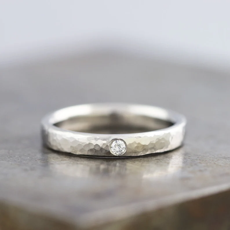 The Art and Science of Ring Sizing: A Jeweler's Guide