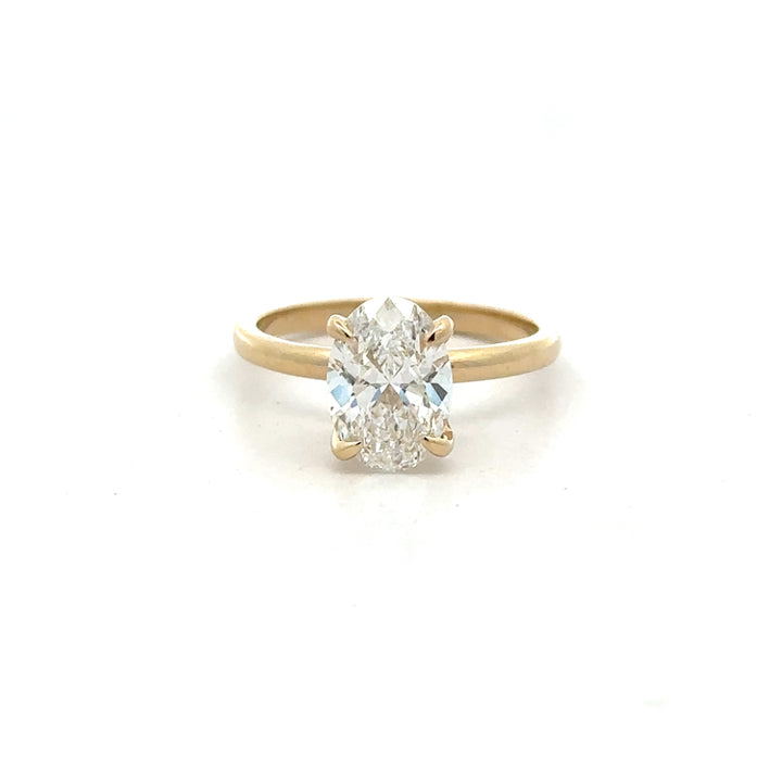 Classic Oval Solitaire