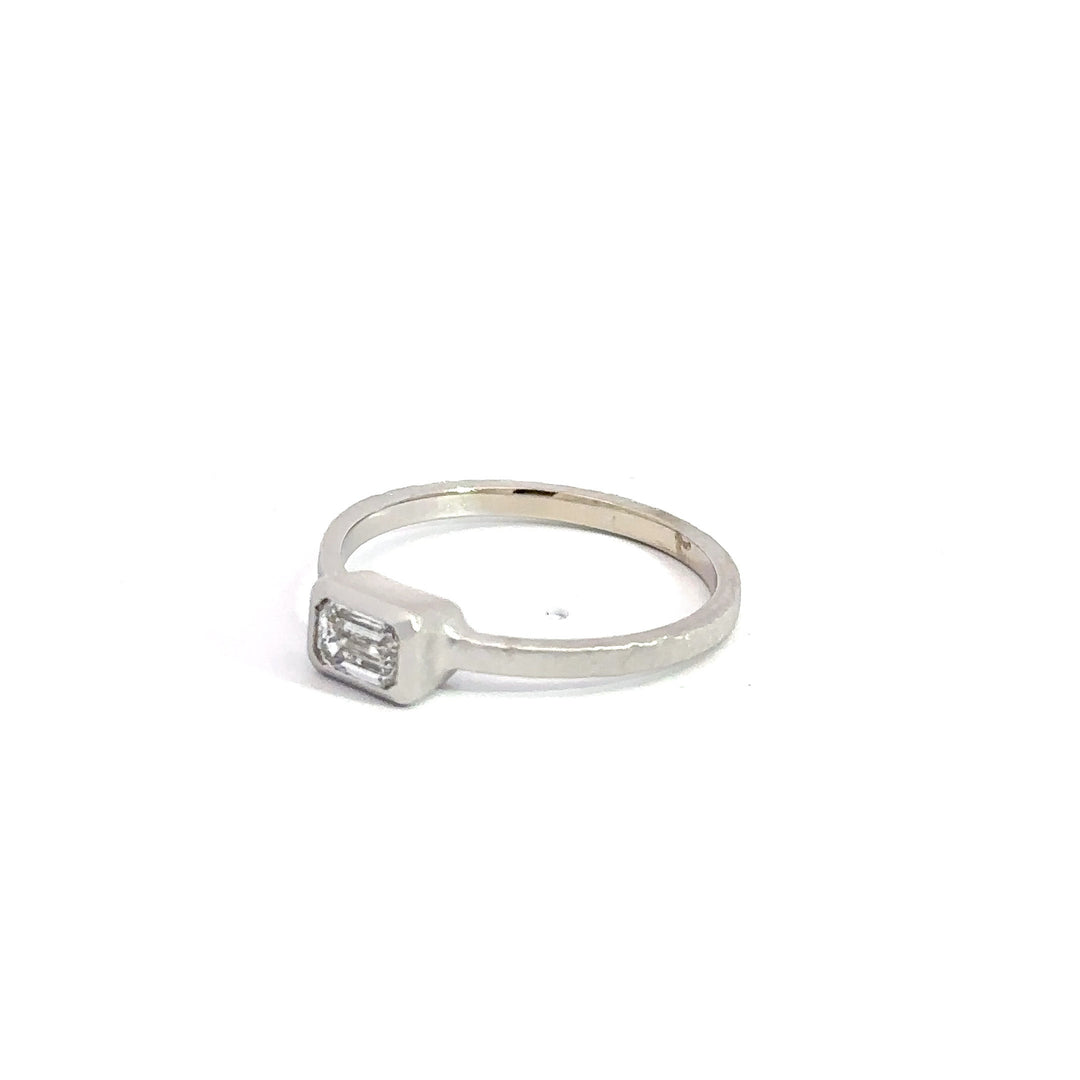 Head East White Gold Ring