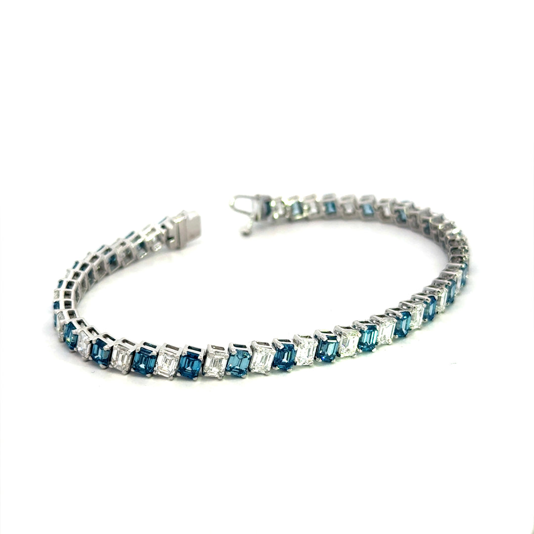 14k White Gold Lab Grown Blue Diamond Bracelet