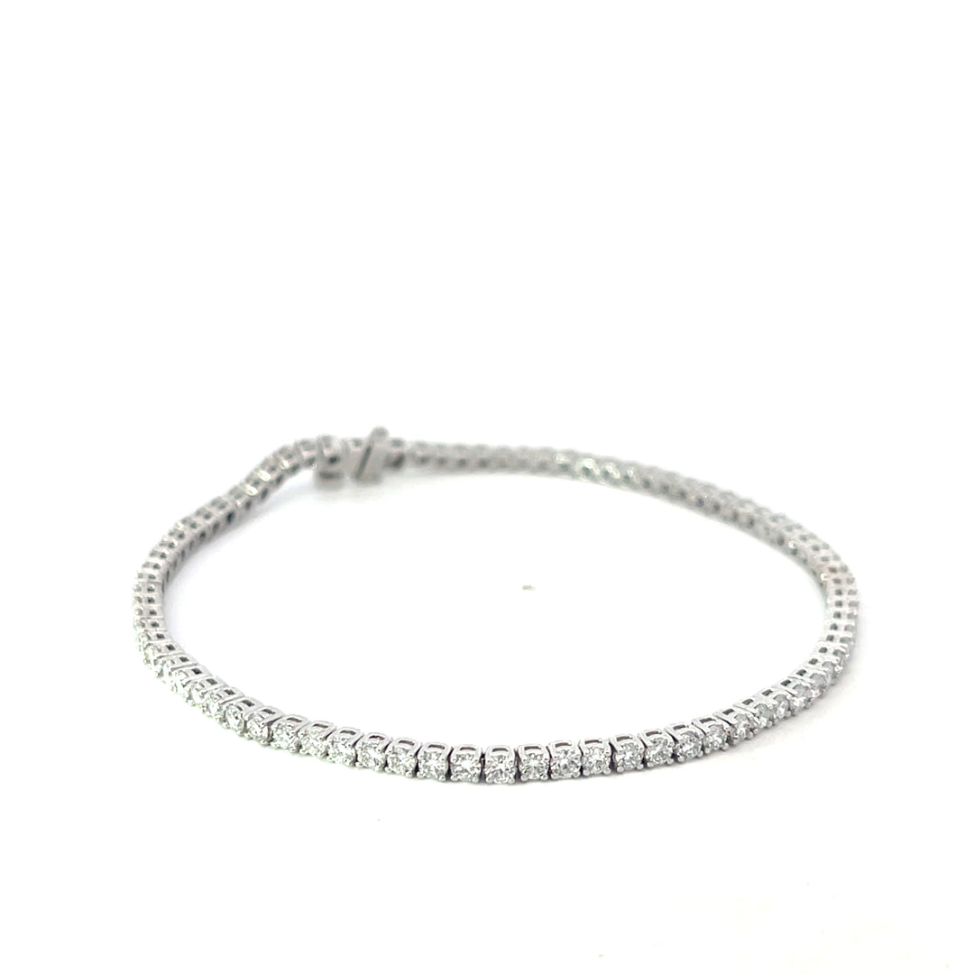 14k White Gold 2.9 ctw Diamond Tennis Bracelet